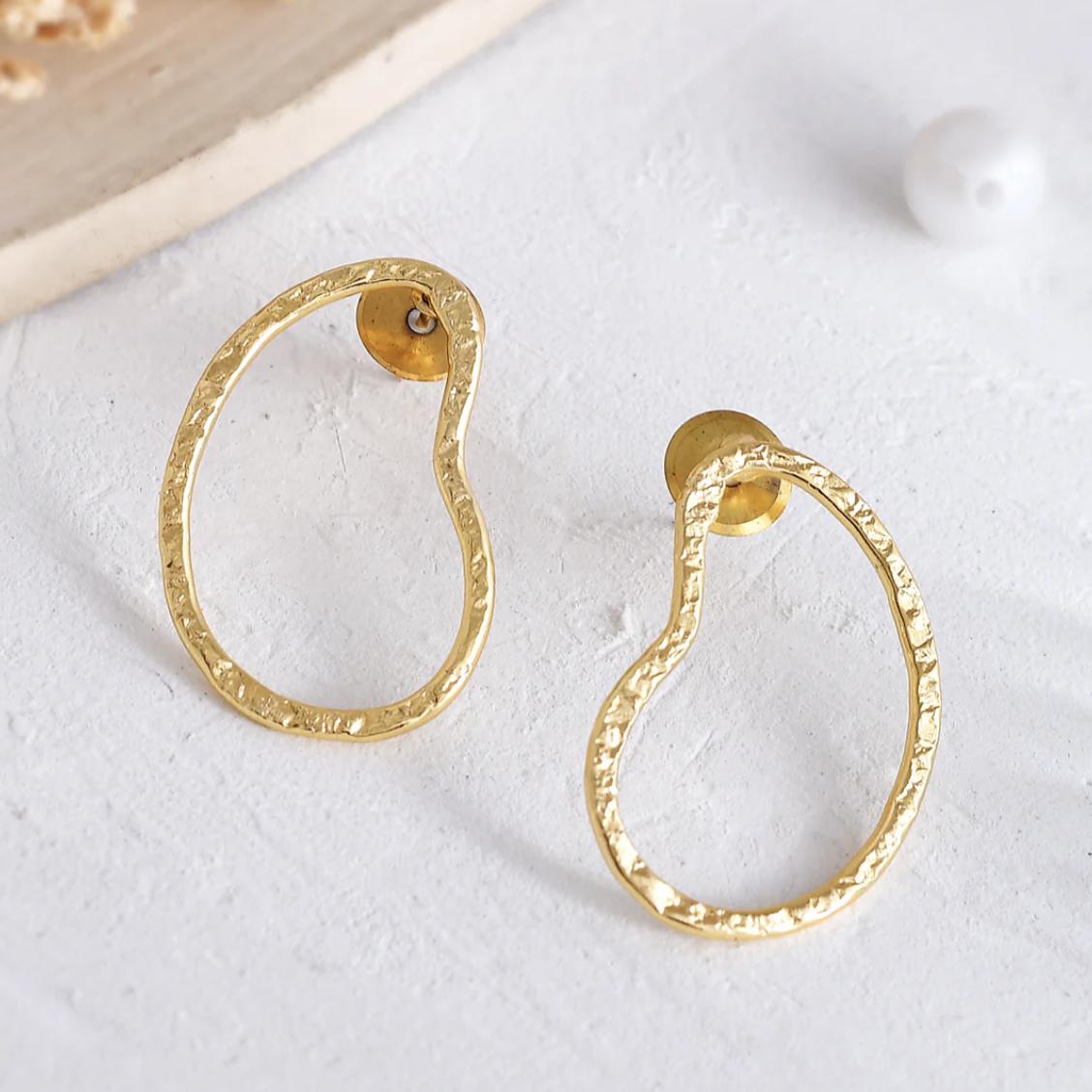 Golden Curve Earrings | Gold-Plated Kidney-Shaped Earrings | Elegant Minimalist Jewellery