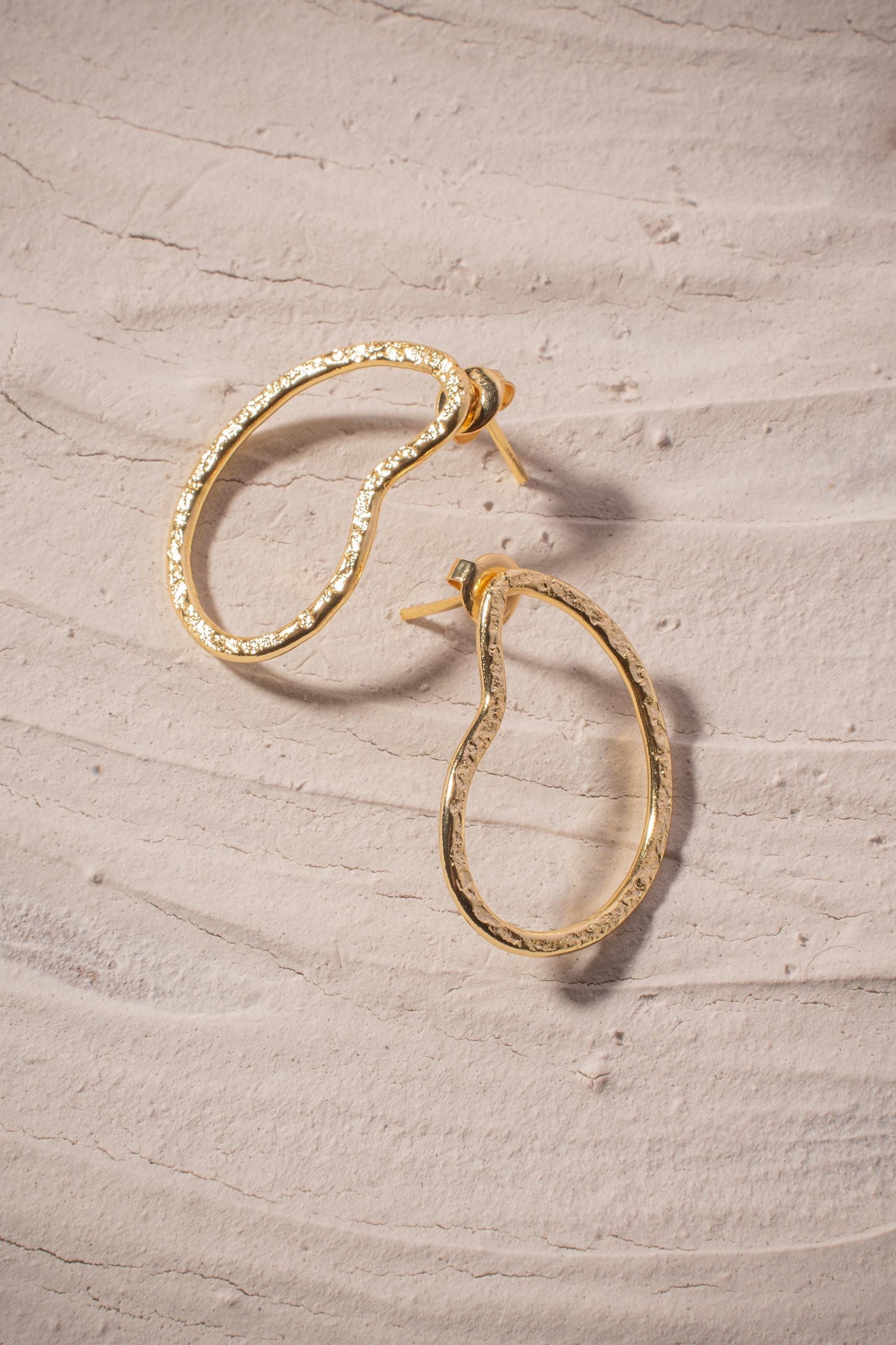 Golden Curve Earrings | Gold-Plated Kidney-Shaped Earrings | Elegant Minimalist Jewellery