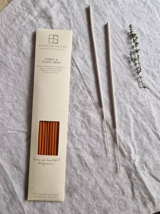 10 Amber & Tonka Bean Incense Sticks